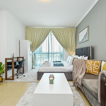 Luxury Escapes - Modern Studio Near Metro In X1 Tower Jlt Дубай Экстерьер фото