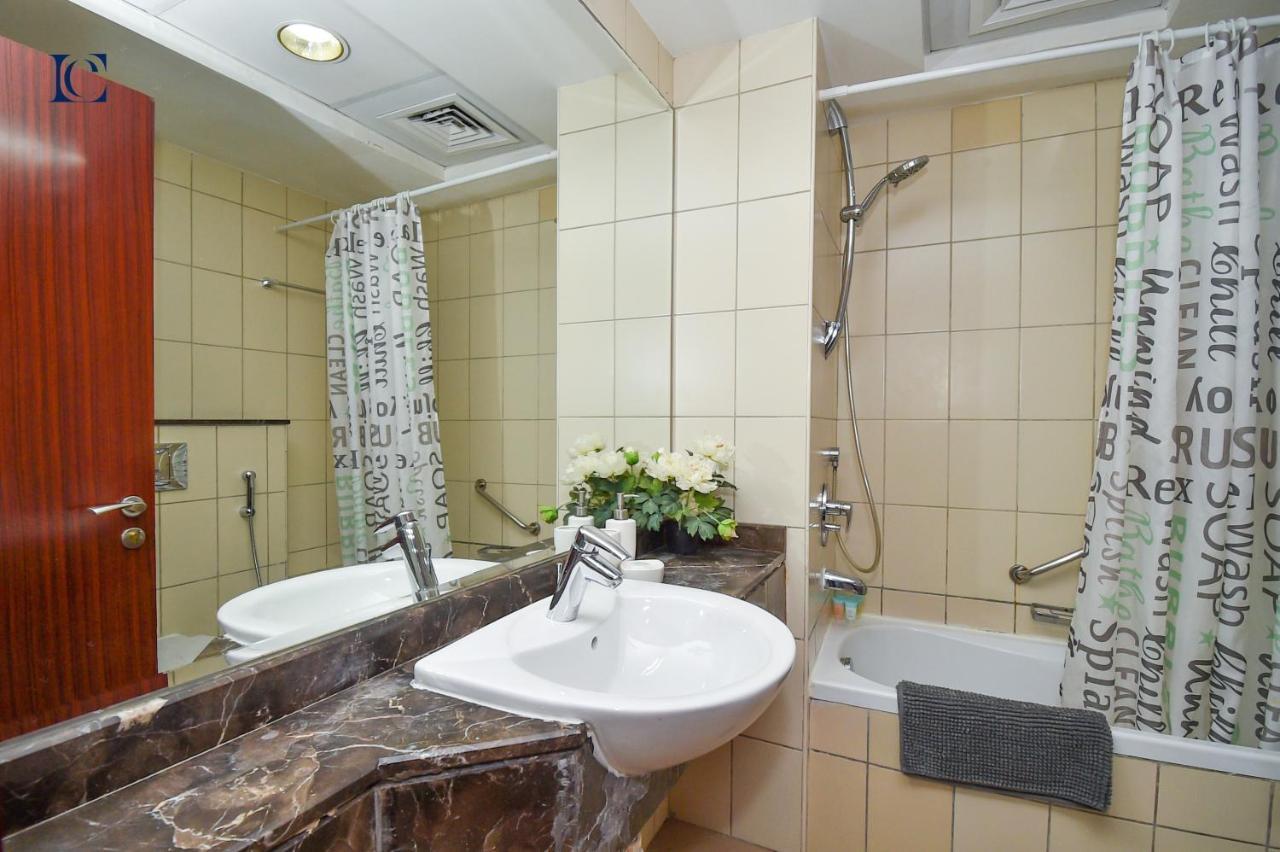 Luxury Escapes - Modern Studio Near Metro In X1 Tower Jlt Дубай Экстерьер фото