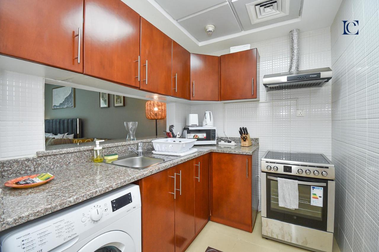 Luxury Escapes - Modern Studio Near Metro In X1 Tower Jlt Дубай Экстерьер фото